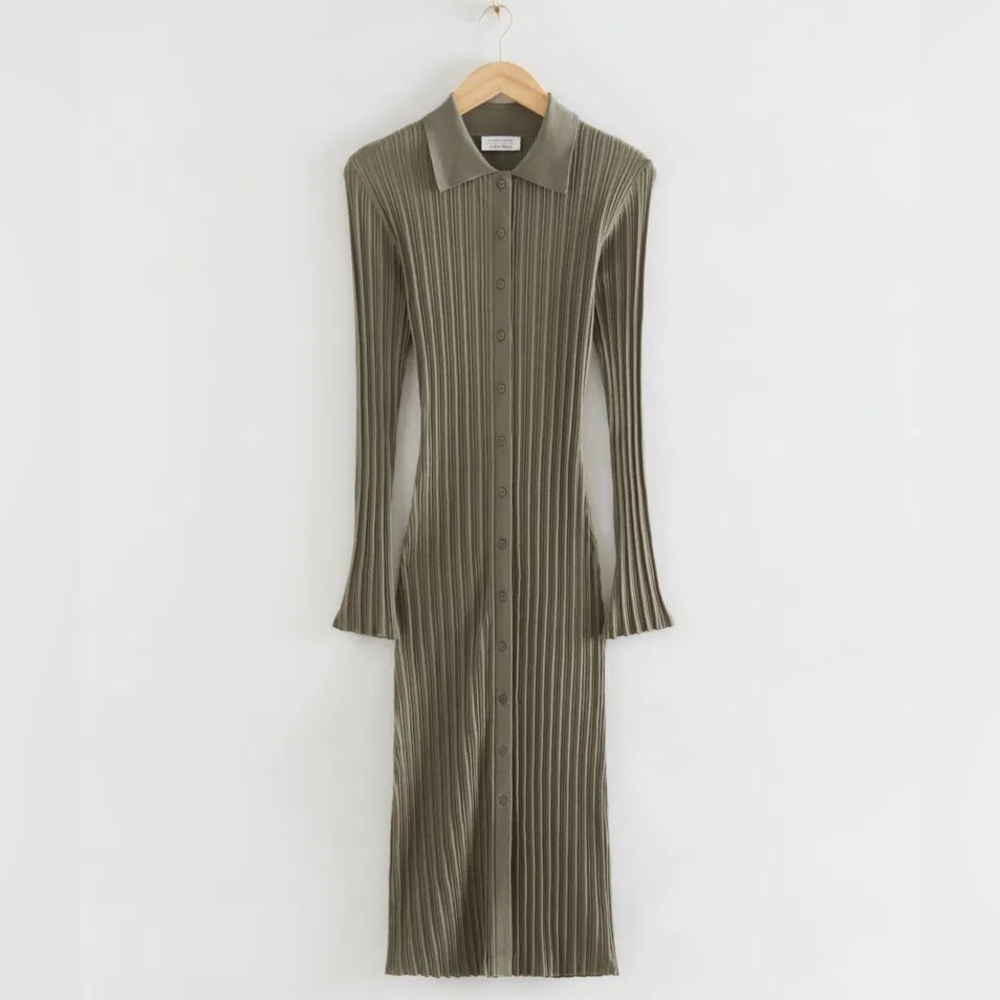 Fitted Midi Ribbed Shirt Dress🫒